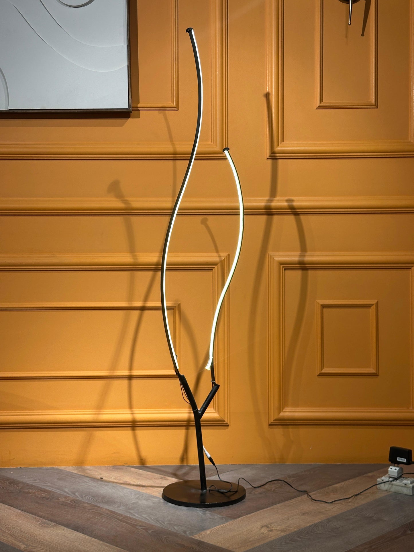 Modern Artistic Wave LED Floor Lamp - Elegant Ambient Lighting