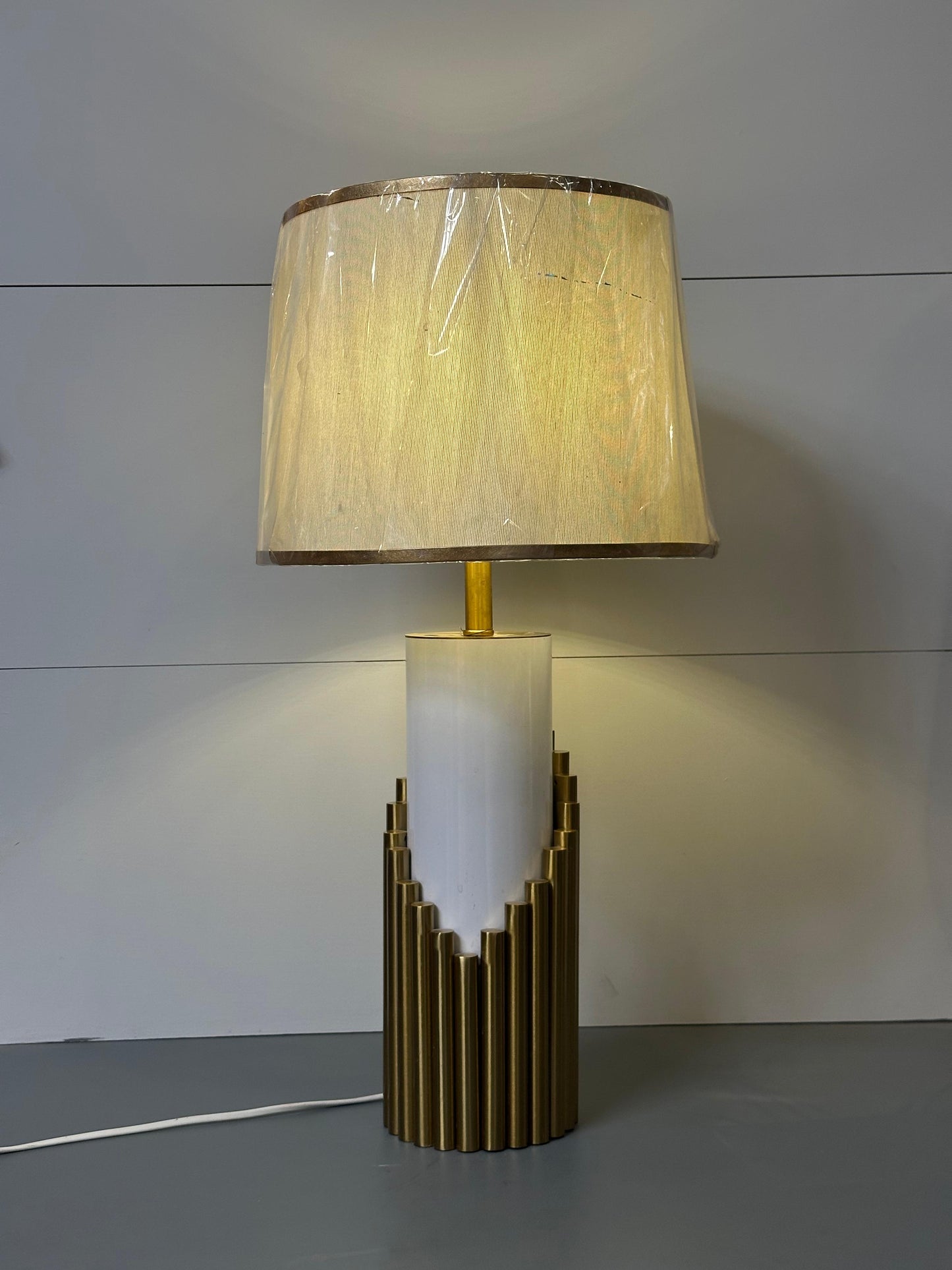 Modern Faceted Column Table Lamp - Sculptural Clear Base & Ambient White Shade