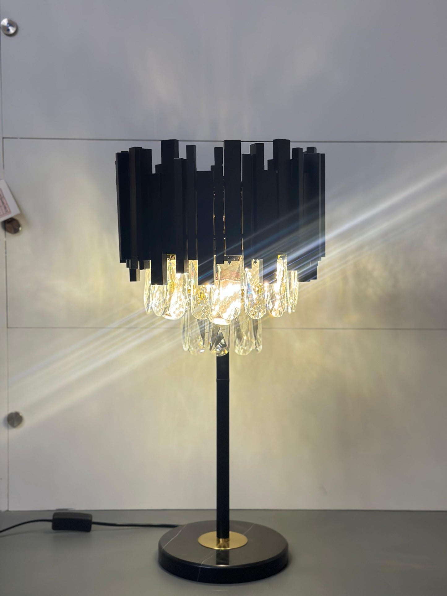 Modern Cylindrical Table Lamp - Gold/Brass Base & Ambient White Shade