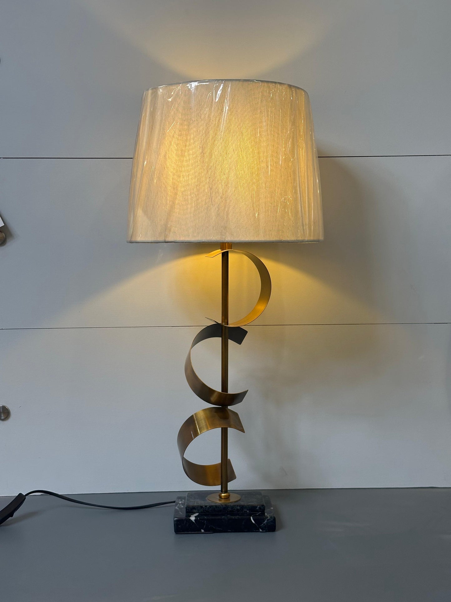 Traditional Ornate Bedside Pair Table Lamp - Gold/Bronze Finish & Classic White Shade